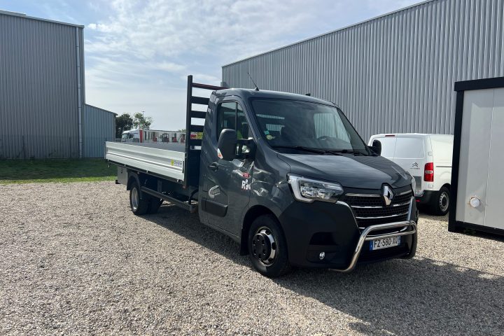 Fourgon Renault Master 12 m³ ou plateau — DUARIG Transports